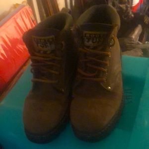 Roots steel toed ankle boots